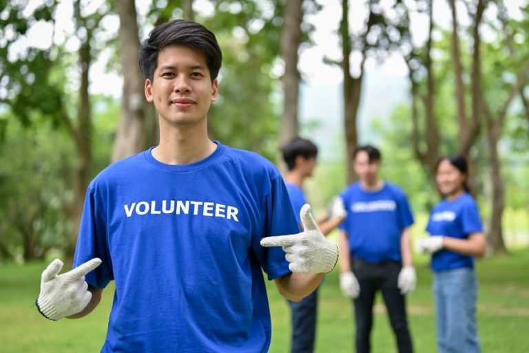 Volunteering 101: How to Find the Right Opportunity for You