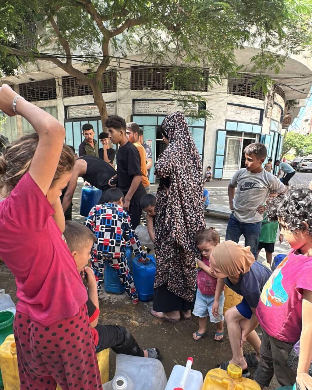 Instagram post from dar_alamanah. This post is in position 2.