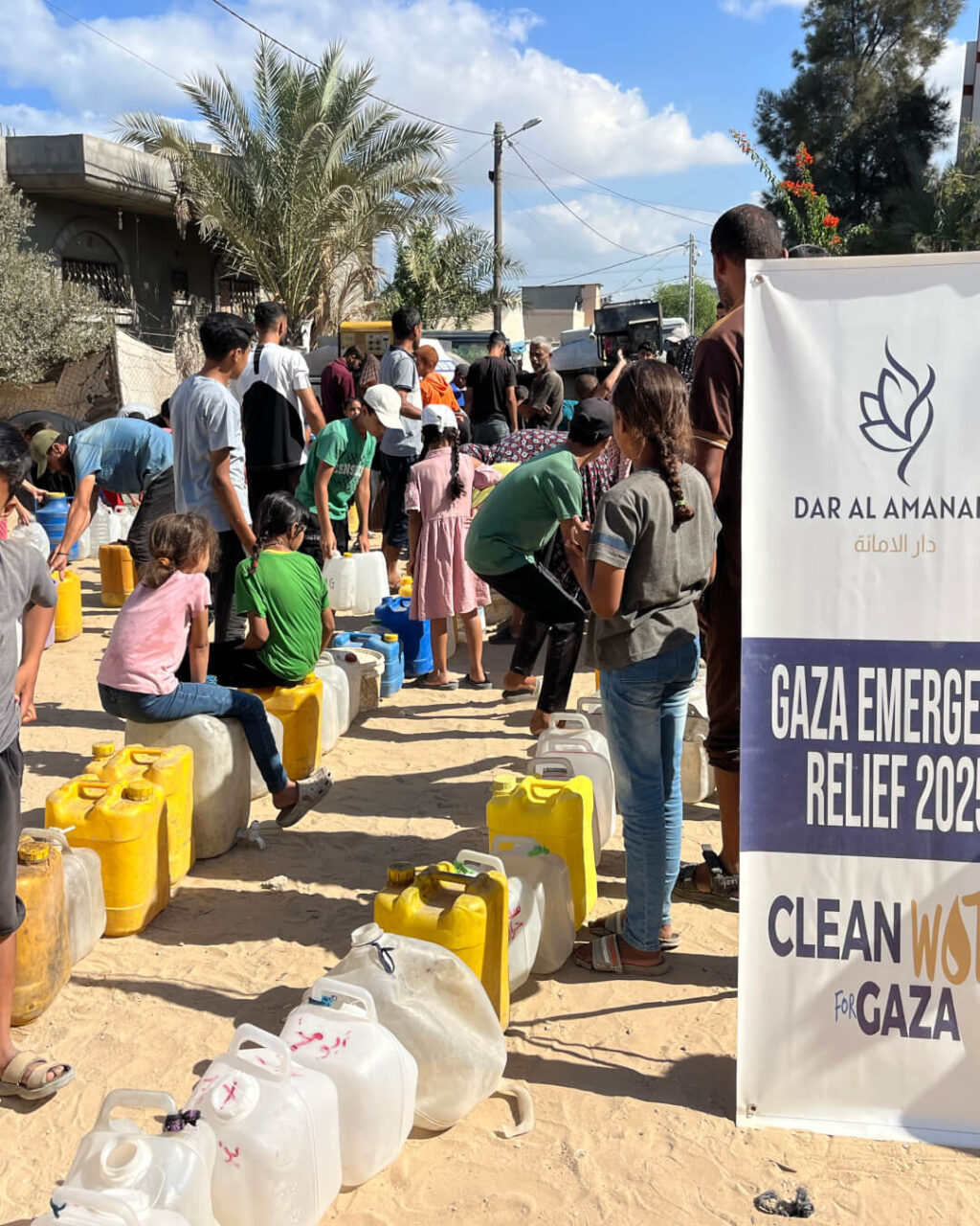 Instagram post from dar_alamanah. This post is in position 4.