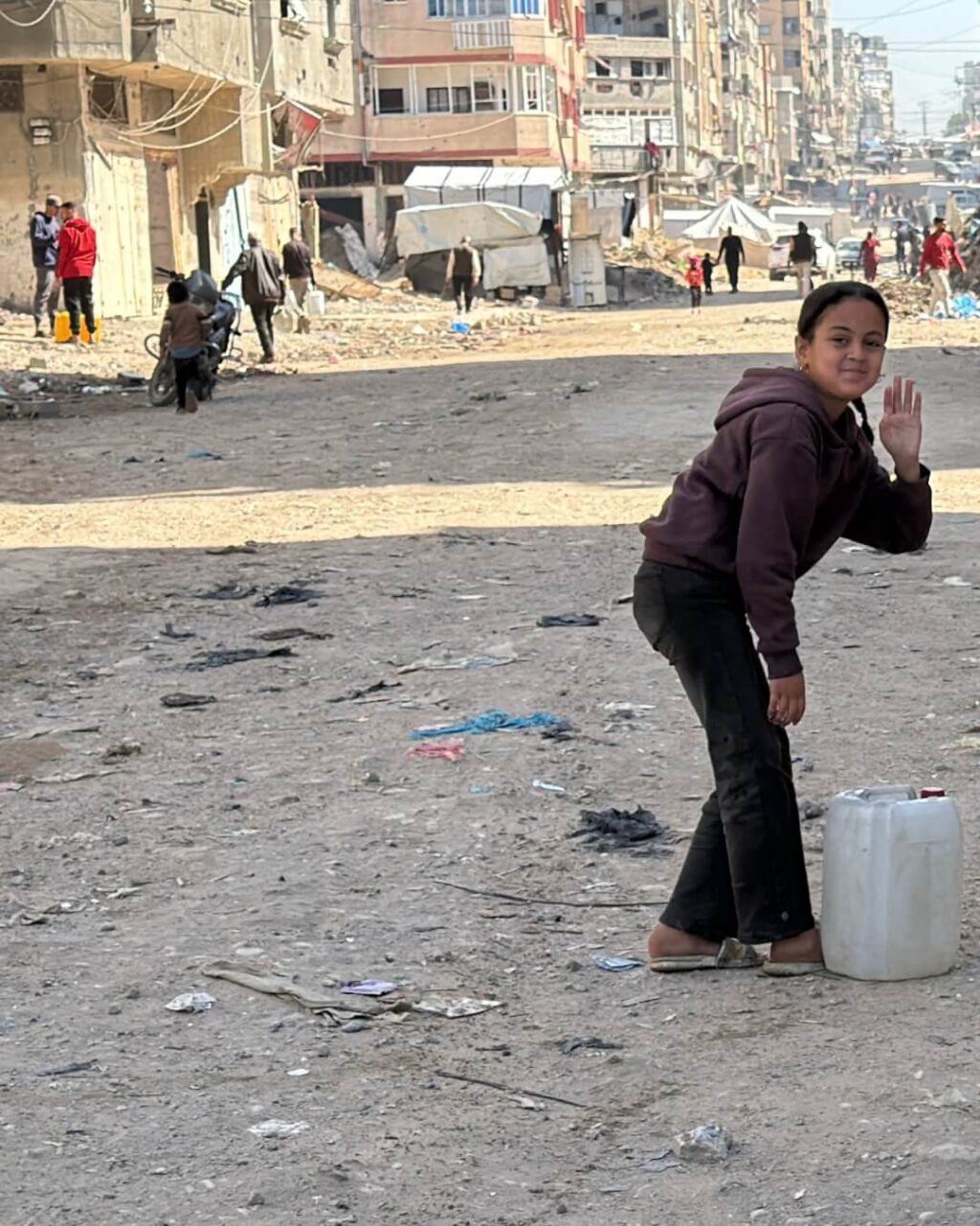 Instagram post from dar_alamanah. This post is in position 3.